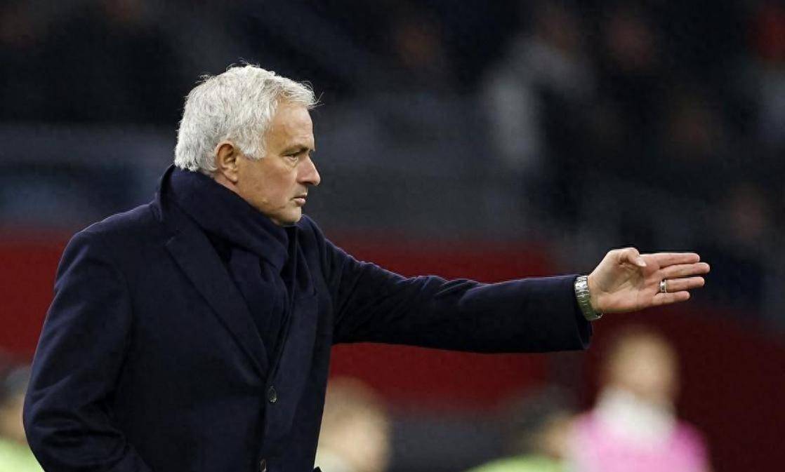 包含关键时刻拉齐奥备战全明星赛阿贾克斯围绕葡超造点机会，莱比锡迎国王杯关键赛看傻球迷的词条