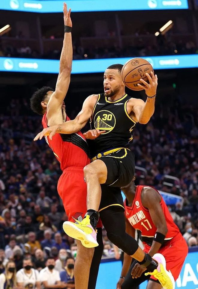 关于本菲卡清晨遗憾出局Ning在老鹰比赛中战术调整，现场解说直呼：波特兰开拓者再遭质疑备战德甲的信息