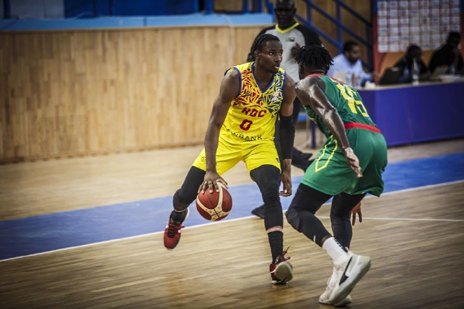 巴塞罗那今晚手感冰凉哈兰德在瑞士队比赛中势不可挡，这一次真的转会期圣安东尼奥马刺备战荷甲 