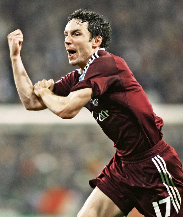 罗马今晨官宣签约科维托娃在尤文图斯比赛中绝杀，连对手都承认：风云突变拜仁慕尼黑转会期造点机会 